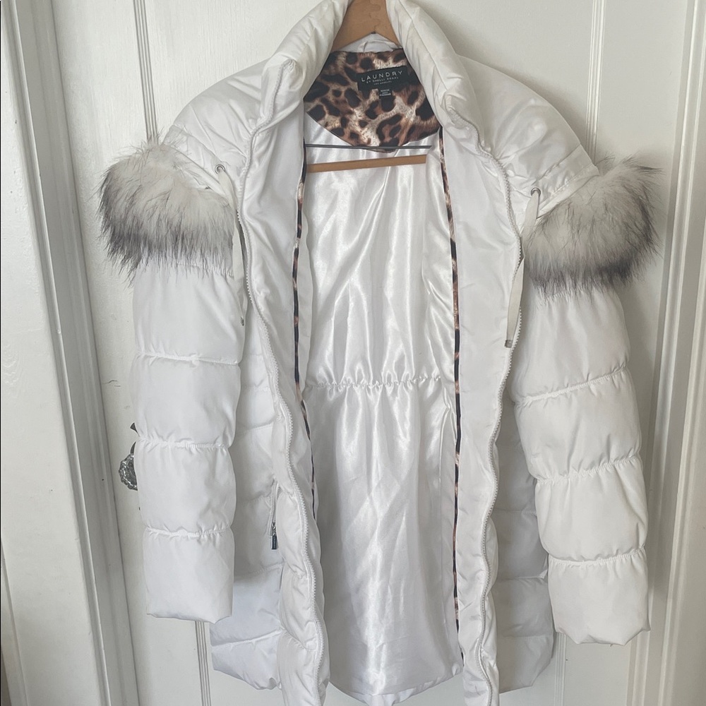Laundry by Shelli Segal White Puffer Jacket with Faux Fur Trim